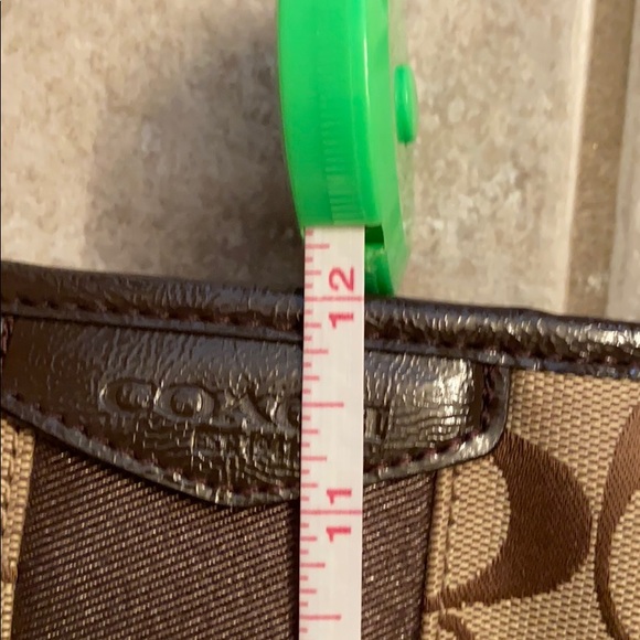 Coach brand purse - Picture 12 of 15